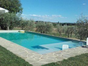 Idyllic Cottage in Cortona with Swimming Pool
